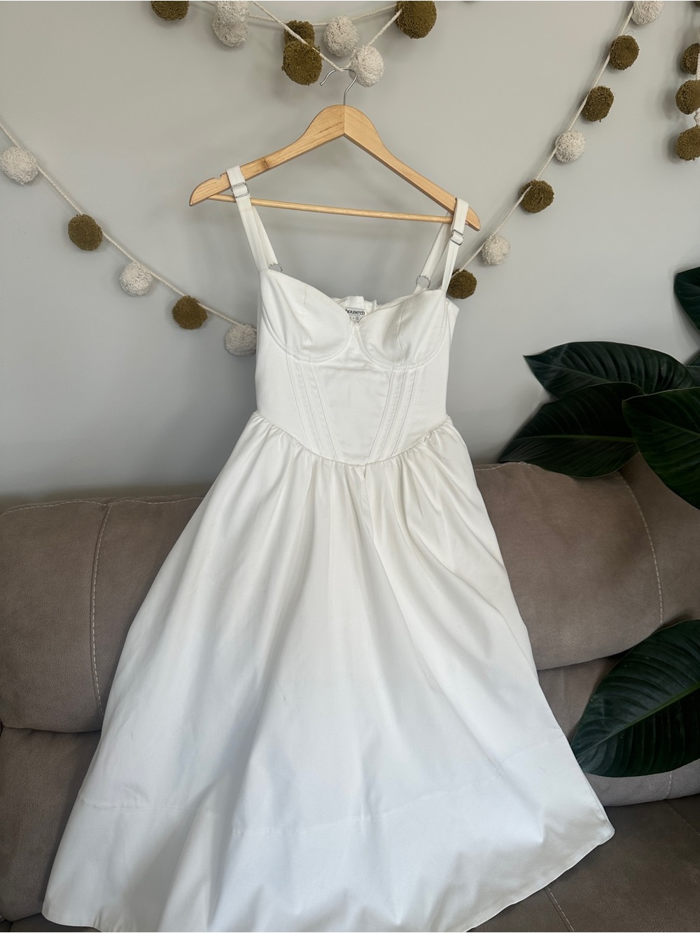 House of CB Kelly corset dress - Picture 4 of 4